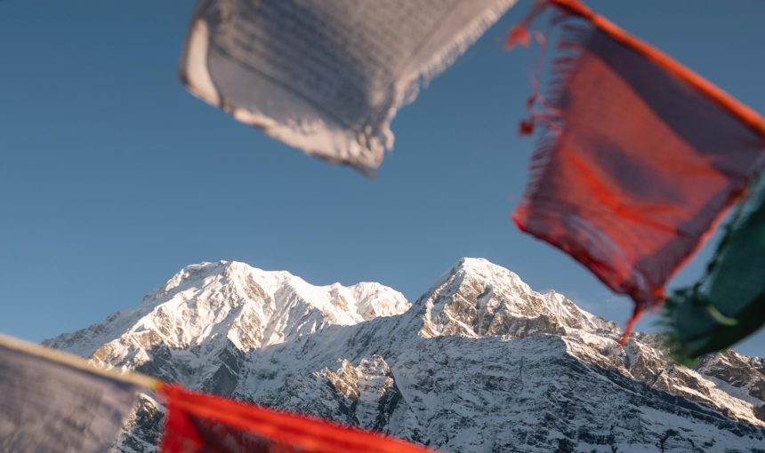 Altitude Sickness in Nepal: The Warning Signs Guides Won’t Always Tell You About