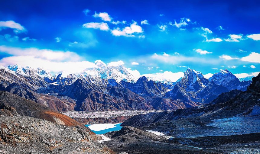 The Unspoken Rules of the Himalayan Trail: Yaks, Bells, and Traffic Nobody Warns You About